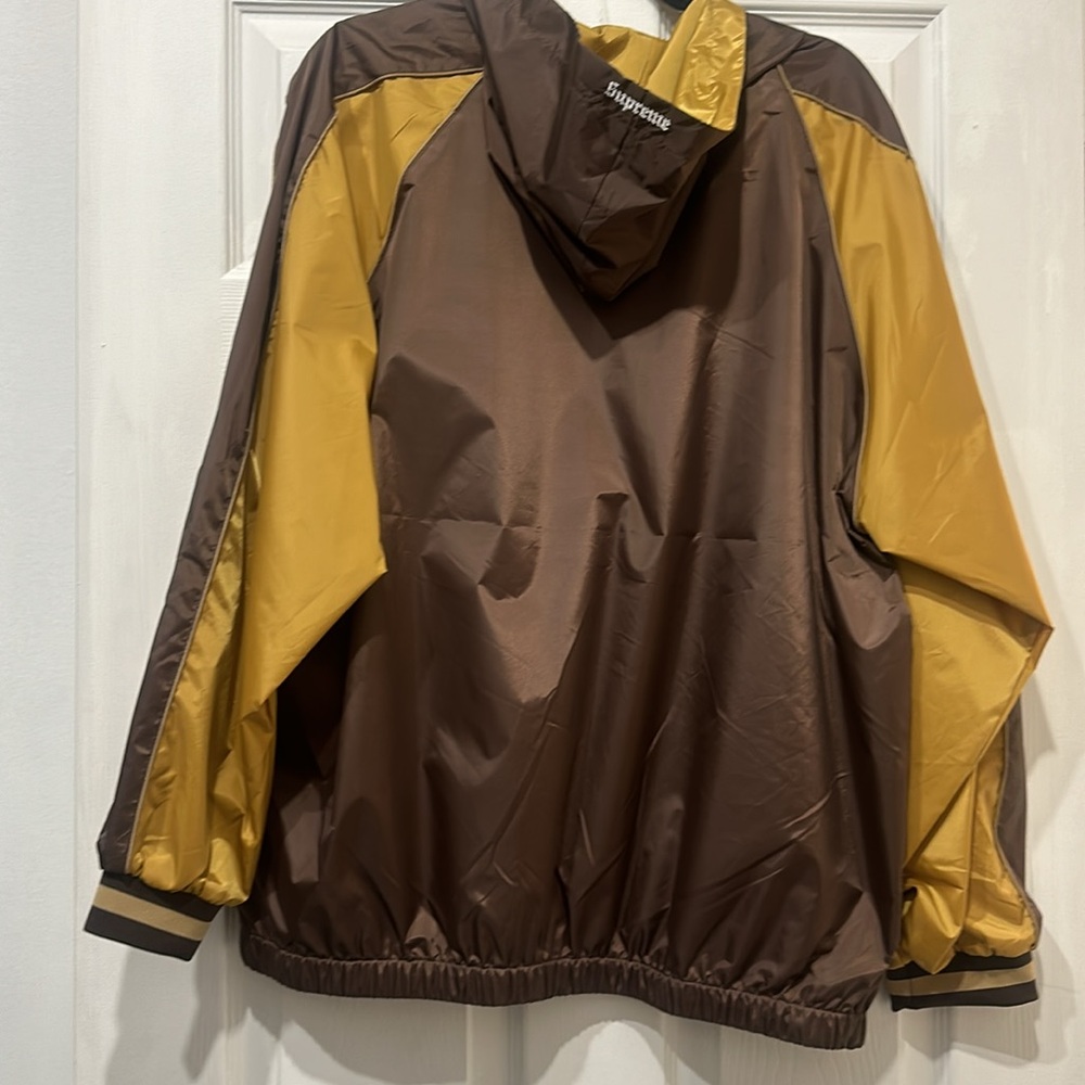 Supreme  windbreaker - Picture 2 of 6